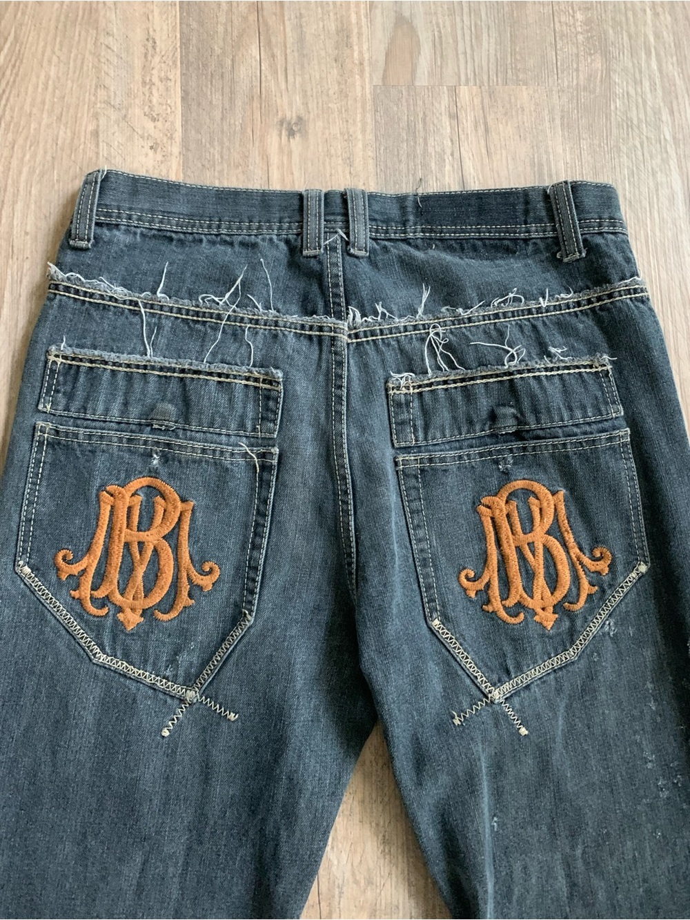 Men's Relaxed Dark Gray Jeans with Orange Pocket Embroidery